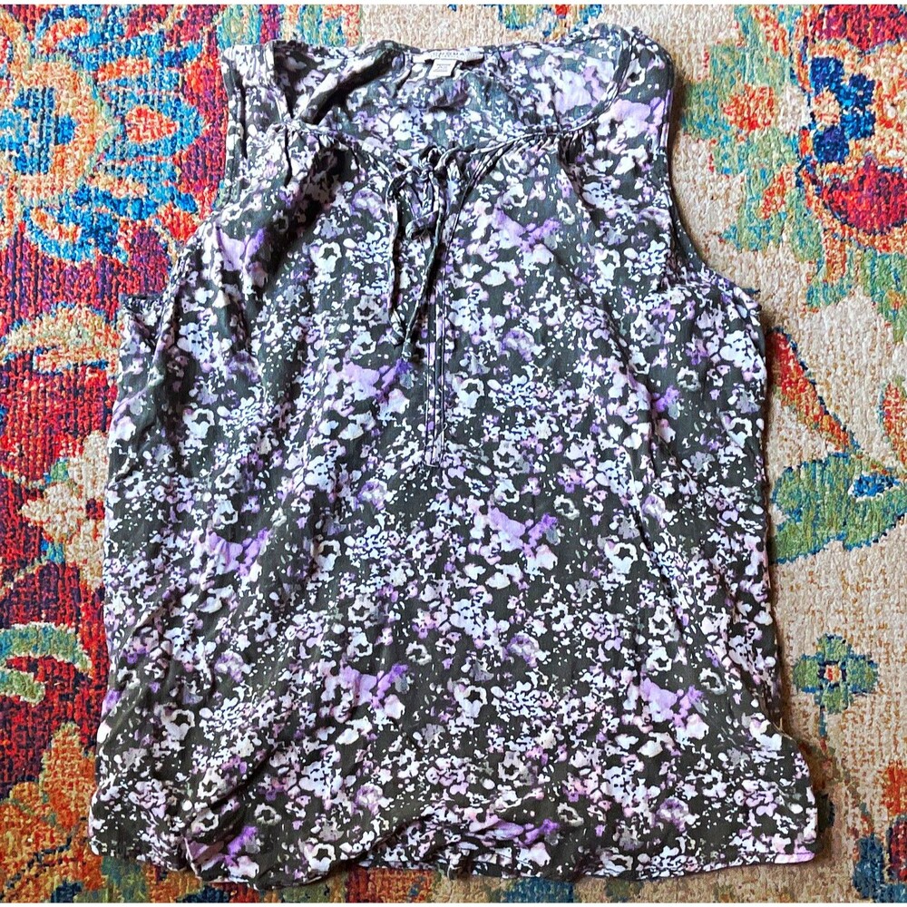 Sonoma Life + Style Women’s Petite PS Gray/Purple Floral Rayon V-Neck Blouse